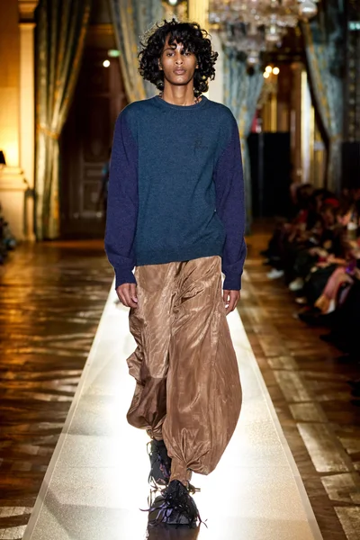 Look 43